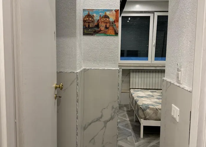 Luxor Eco Casa E Per Vacanze In Centro Piazza Bologna, Colosseo, Piazza Di Spagna, Vaticano, San Pietro, Sapienza, Fontana Di Trevi, Piazza Navona, Trastevere, Tiburtina, Termini, Aeroporto Rom