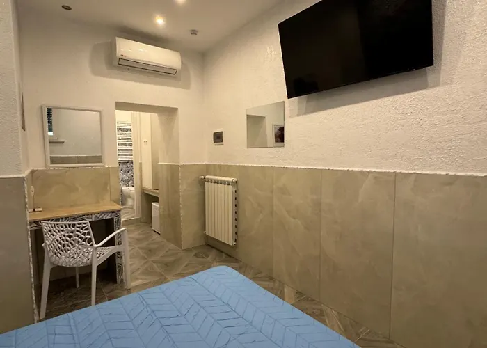 Luxor Eco Casa E Per Vacanze In Centro Piazza Bologna, Colosseo, Piazza Di Spagna, Vaticano, San Pietro, Sapienza, Fontana Di Trevi, Piazza Navona, Trastevere, Tiburtina, Termini, Aeroporto Frühstückspension