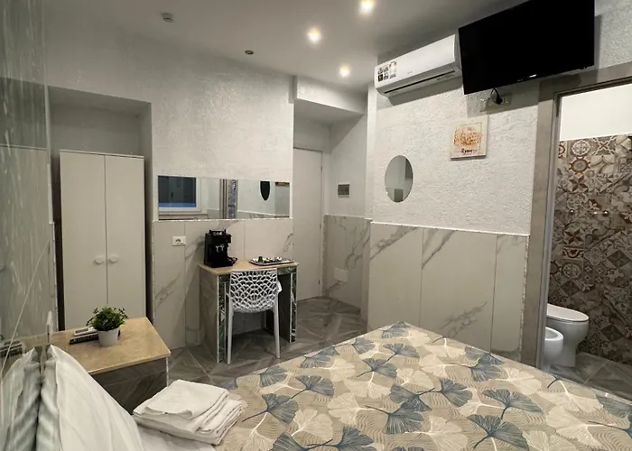 Luxor Eco Casa E Per Vacanze In Centro Piazza Bologna, Colosseo, Piazza Di Spagna, Vaticano, San Pietro, Sapienza, Fontana Di Trevi, Piazza Navona, Trastevere, Tiburtina, Termini, Aeroporto Frühstückspension Rom