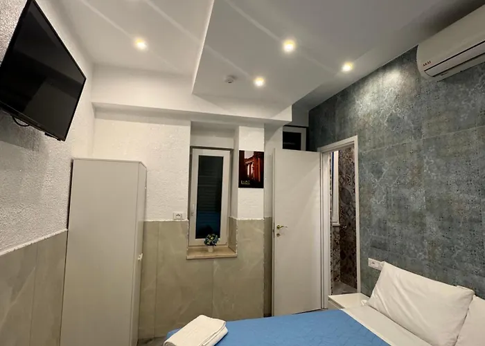 Frühstückspension Luxor Eco Casa E Per Vacanze In Centro Piazza Bologna, Colosseo, Piazza Di Spagna, Vaticano, San Pietro, Sapienza, Fontana Di Trevi, Piazza Navona, Trastevere, Tiburtina, Termini, Aeroporto Rom