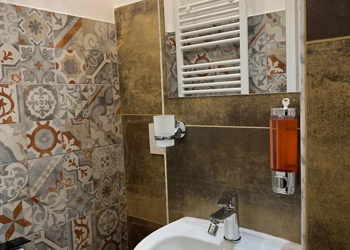 Luxor Eco Casa E Per Vacanze In Centro Piazza Bologna, Colosseo, Piazza Di Spagna, Vaticano, San Pietro, Sapienza, Fontana Di Trevi, Piazza Navona, Trastevere, Tiburtina, Termini, Aeroporto Rom
