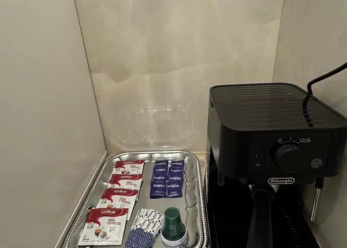 Luxor Eco Casa E Per Vacanze In Centro Piazza Bologna, Colosseo, Piazza Di Spagna, Vaticano, San Pietro, Sapienza, Fontana Di Trevi, Piazza Navona, Trastevere, Tiburtina, Termini, Aeroporto Frühstückspension