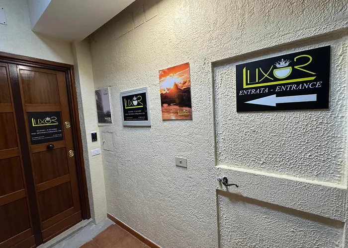 Luxor Eco Casa E Per Vacanze In Centro Piazza Bologna, Colosseo, Piazza Di Spagna, Vaticano, San Pietro, Sapienza, Fontana Di Trevi, Piazza Navona, Trastevere, Tiburtina, Termini, Aeroporto Frühstückspension Rom