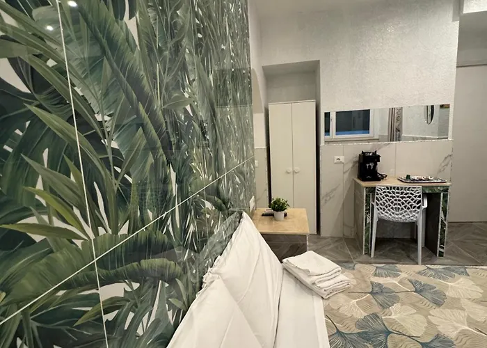 Frühstückspension Luxor Eco Casa E Per Vacanze In Centro Piazza Bologna, Colosseo, Piazza Di Spagna, Vaticano, San Pietro, Sapienza, Fontana Di Trevi, Piazza Navona, Trastevere, Tiburtina, Termini, Aeroporto