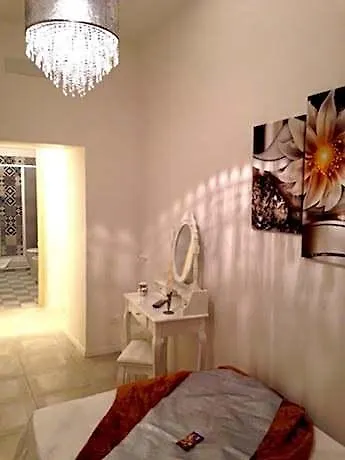 Luxor Eco Casa E Per Vacanze In Centro Piazza Bologna, Colosseo, Piazza Di Spagna, Vaticano, San Pietro, Sapienza, Fontana Di Trevi, Piazza Navona, Trastevere, Tiburtina, Termini, Aeroporto