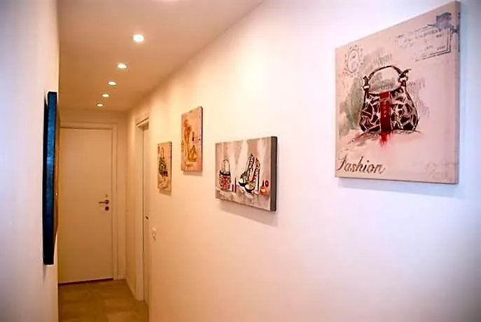 Frühstückspension Luxor Eco Casa E Per Vacanze In Centro Piazza Bologna, Colosseo, Piazza Di Spagna, Vaticano, San Pietro, Sapienza, Fontana Di Trevi, Piazza Navona, Trastevere, Tiburtina, Termini, Aeroporto